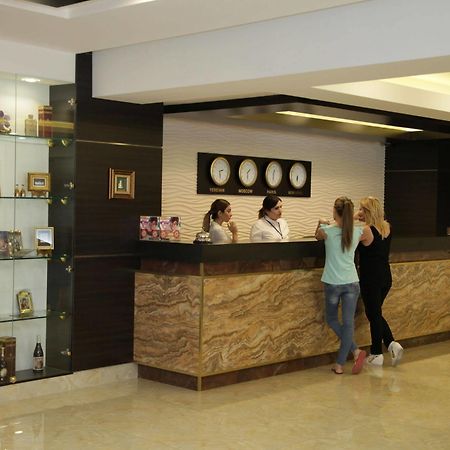 Shirak Hotel Ереван Екстериор снимка