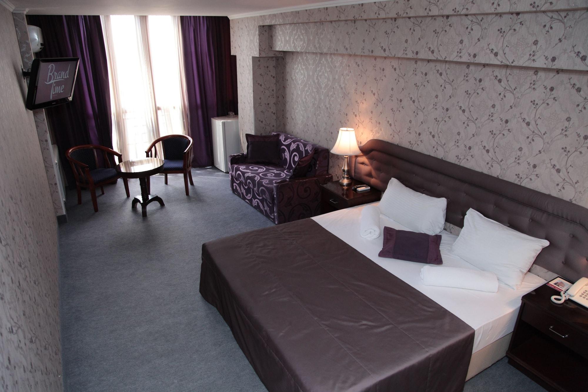 Shirak Hotel Ереван Екстериор снимка