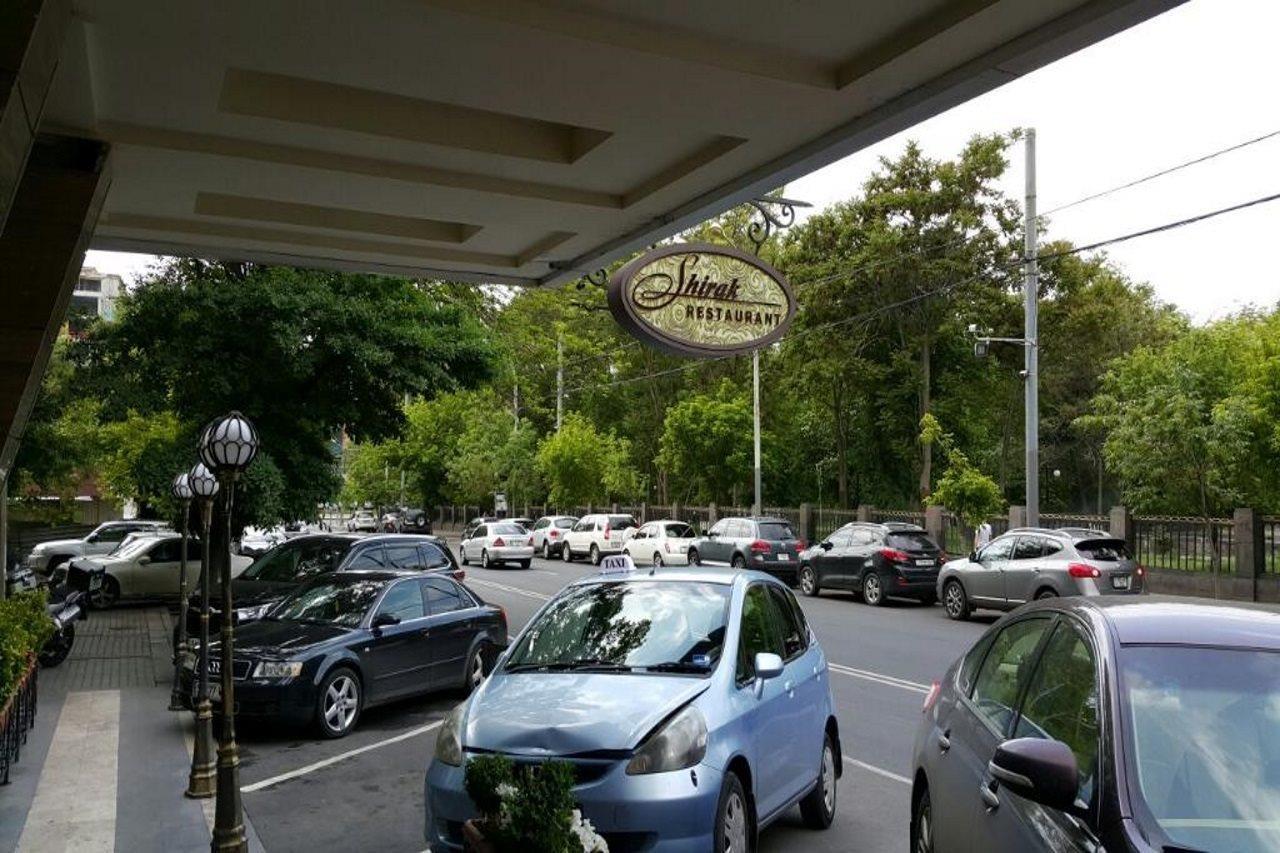 Shirak Hotel Ереван Екстериор снимка