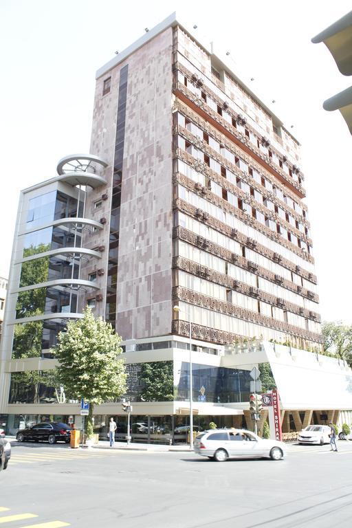 Shirak Hotel Ереван Екстериор снимка